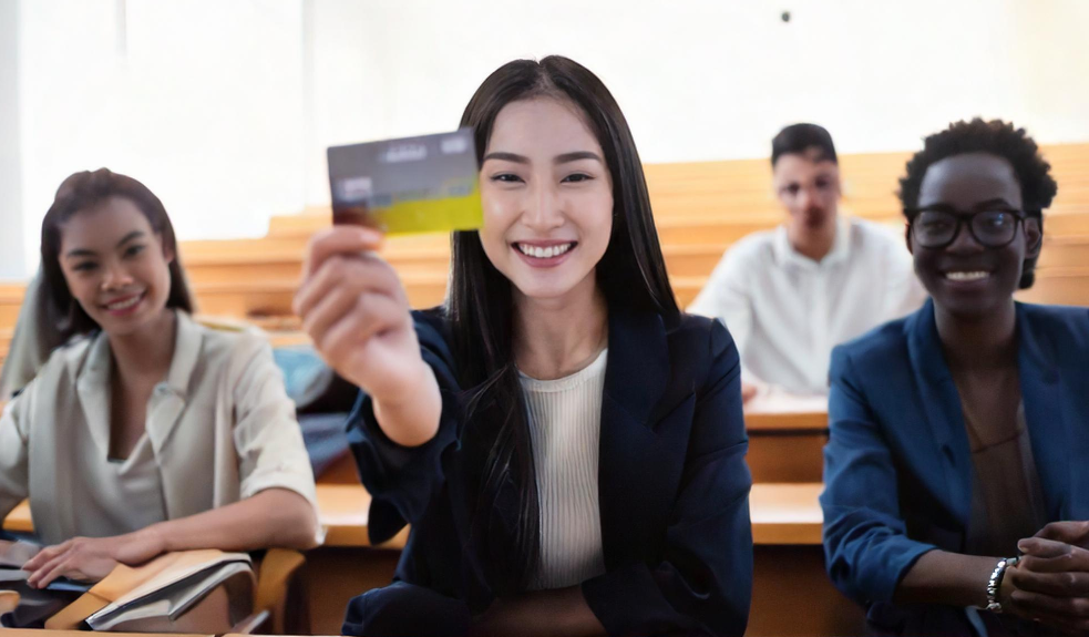 The best credit cards for students 2024 – also for abroad