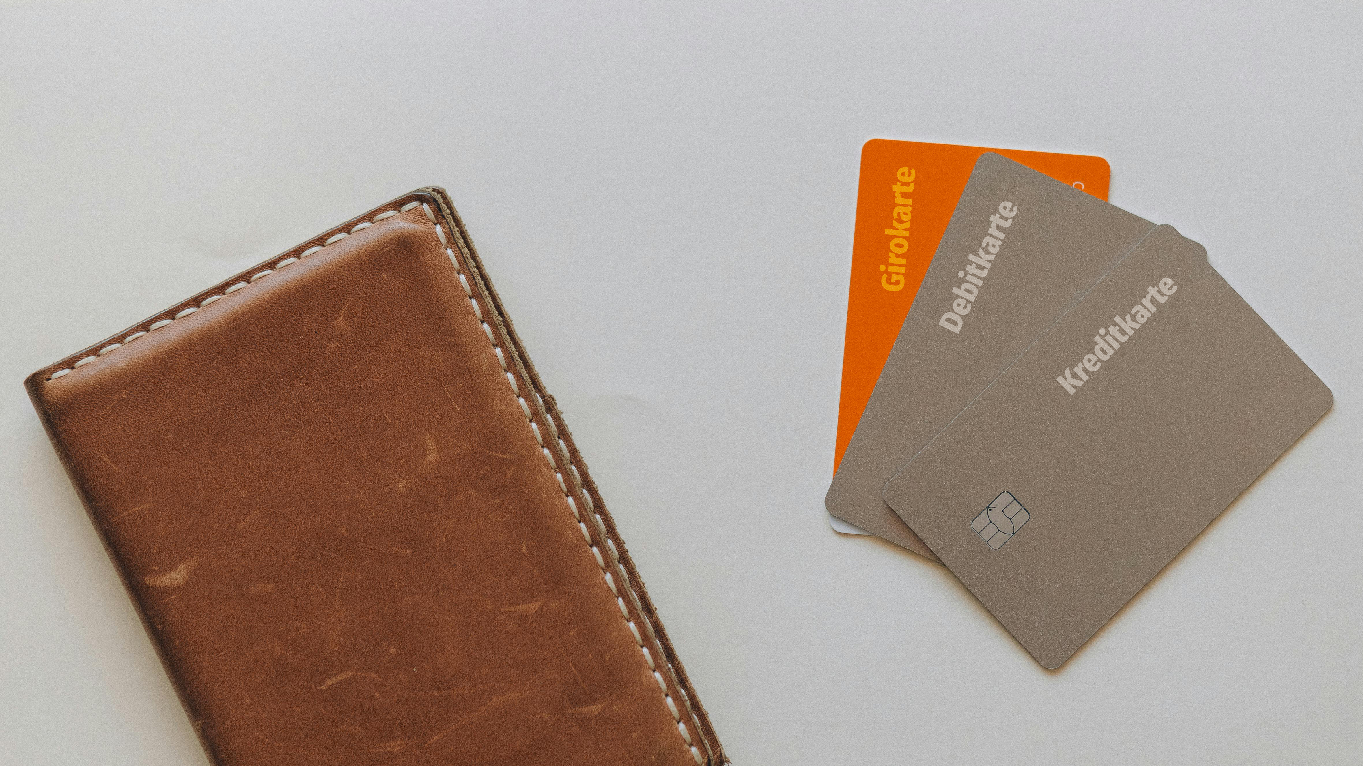 Debit Card, Girocard, or Credit Card? The differences explained simply!